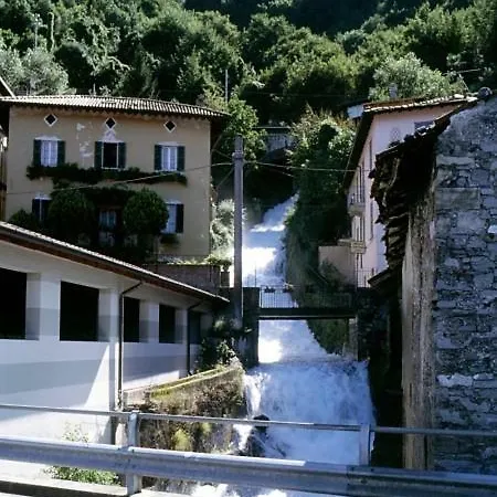 Fiumelatte Sleeps 4 Wifi T790813