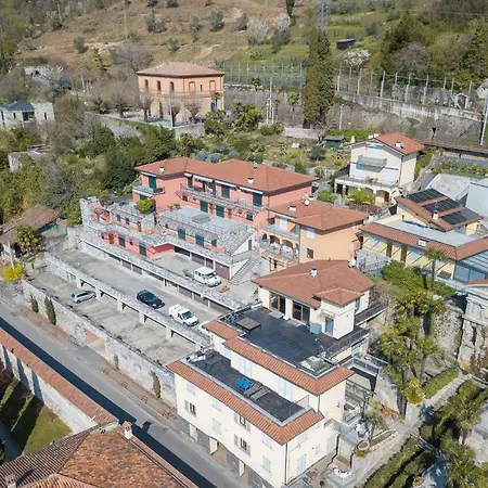 Fiumelatte Sleeps 4 Wifi T790813 Appartement